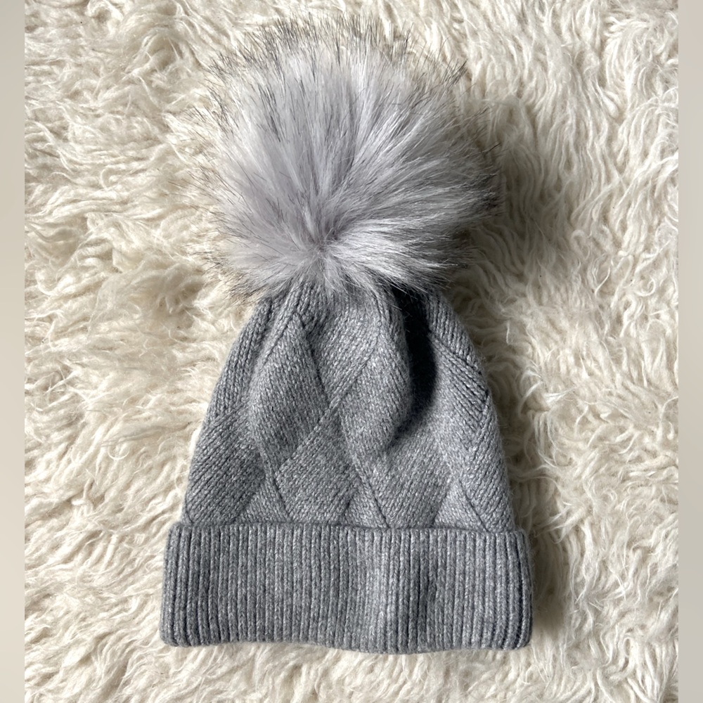 Cozy Gray Pom-Pom Toque